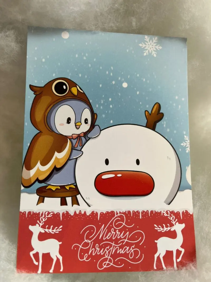 Merry Christmas Postkarte Pingu mit Schneentier