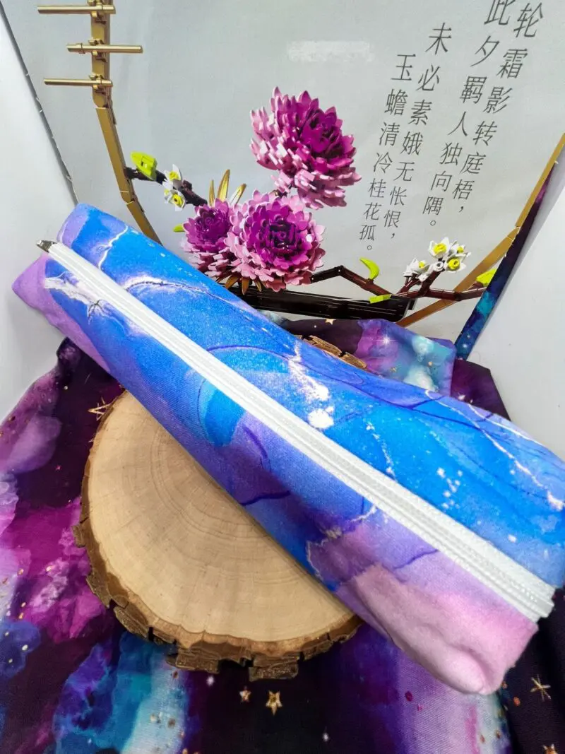 Blau Lila Federtasche