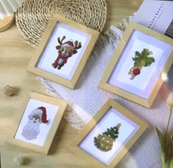Minis 12 teilig – Weihnachtsthema 15x15cm